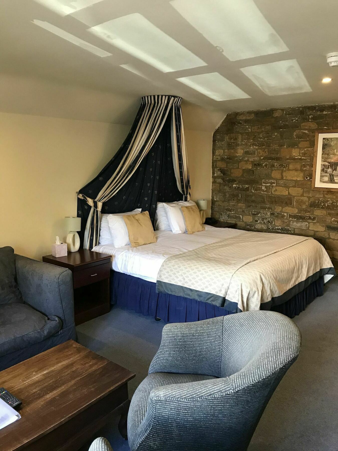 فندق The Deddington Arms المظهر الخارجي الصورة
