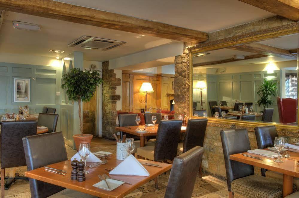 فندق The Deddington Arms المظهر الخارجي الصورة